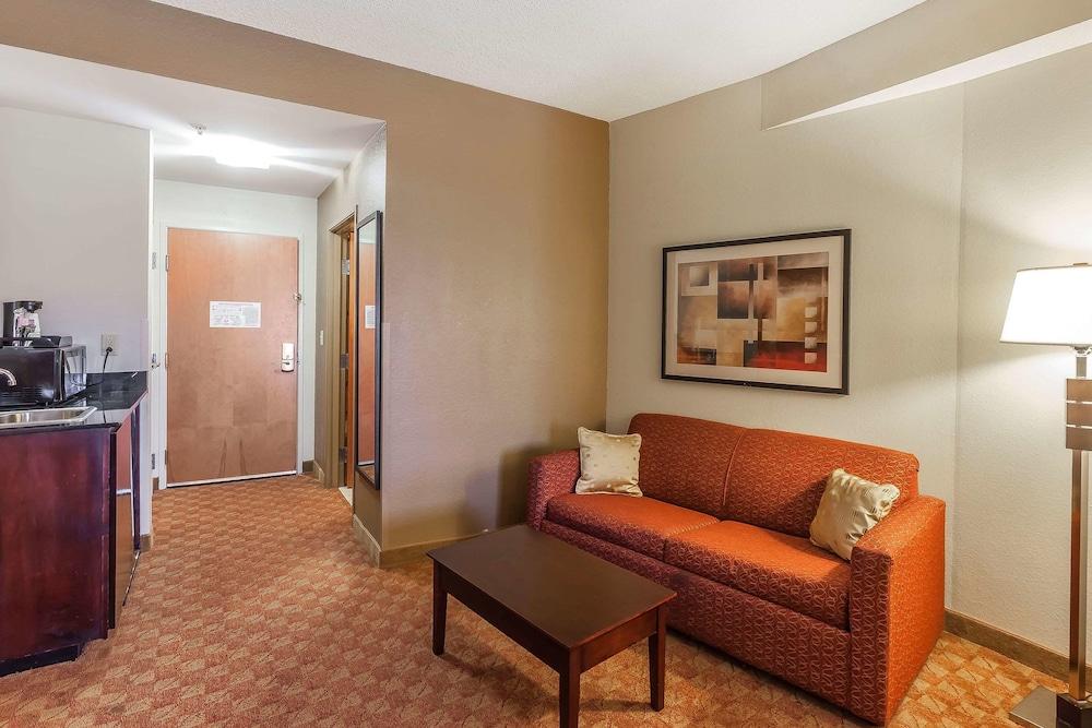 Comfort Suites Suffolk - Chesapeake Luaran gambar
