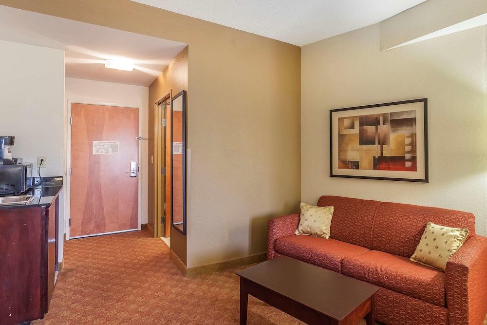 Comfort Suites Suffolk - Chesapeake Luaran gambar