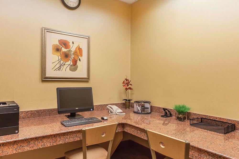 Comfort Suites Suffolk - Chesapeake Luaran gambar